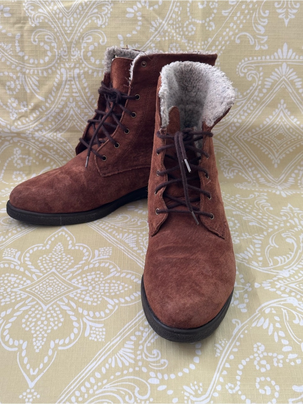 Canada North Women’s Brown Suede Lace-Up Faux-Fur Ankle Boots